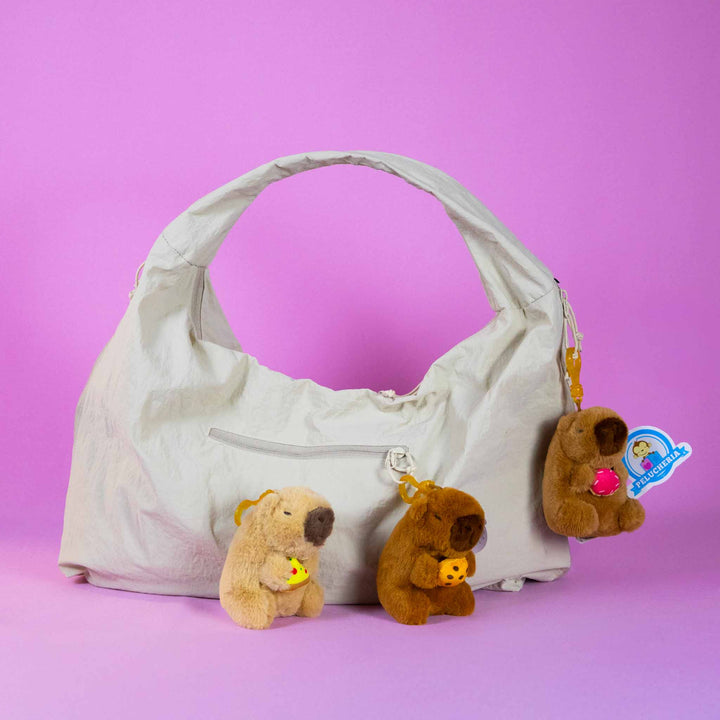 Set de 12 Piezas Llavero de peluche Capibara 10 cm