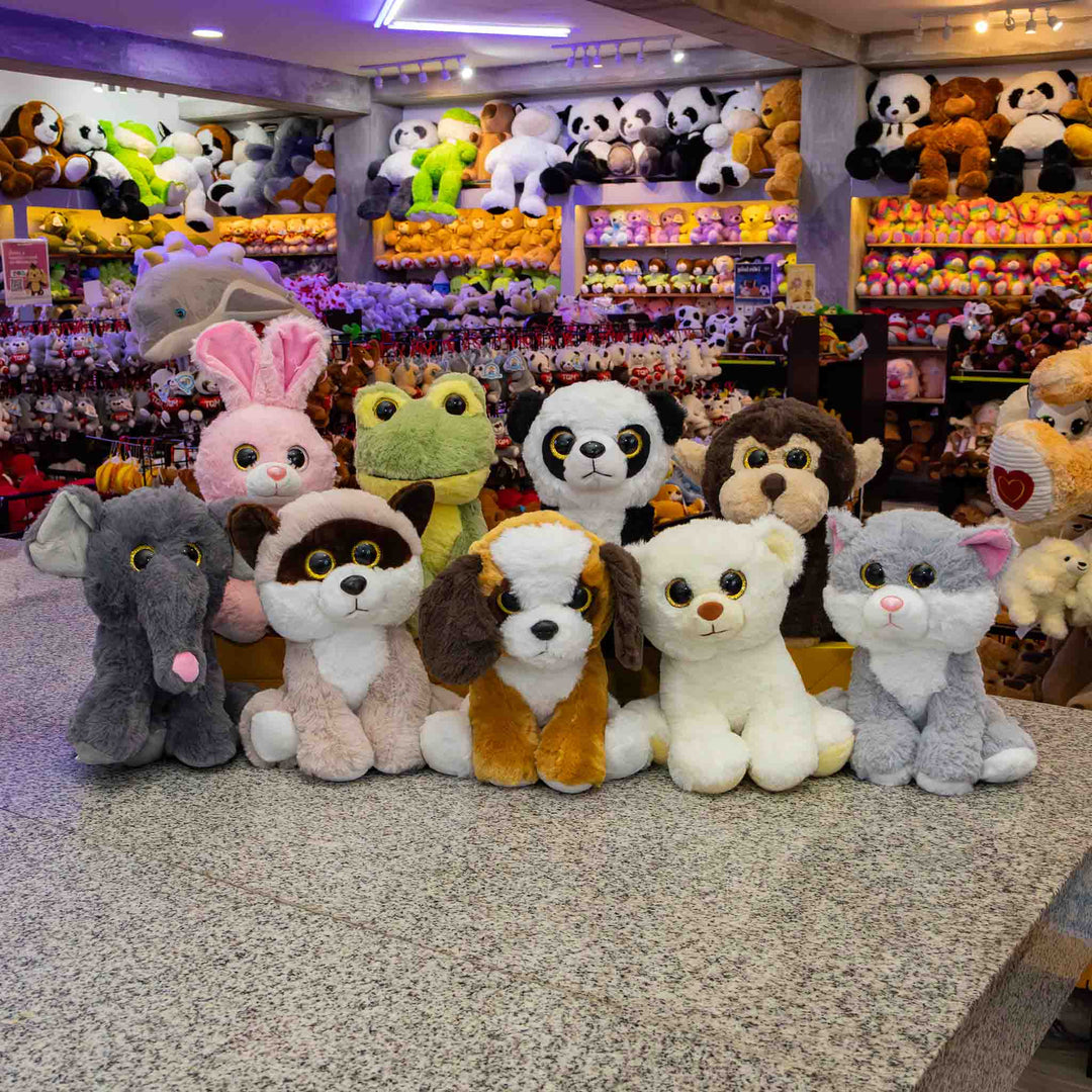 Set de 9 piezas Zoológico de peluche animales de 25 cm, perro, gato, conejo, panda, oso, rana, chango, mapache y elefante