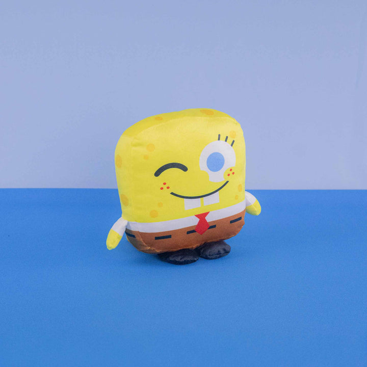 Bob Esponja de peluche Kawaii Cubes 18 cm, peluches de licencias. Personajes de Bob esponja, Calamardo, Arenita , Plantón y Patricio 