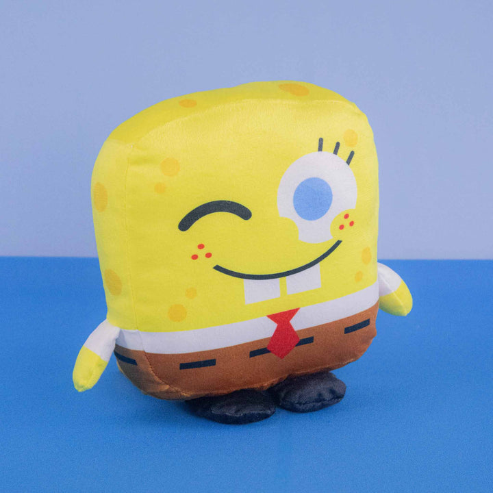 Bob Esponja de peluche Kawaii Cubes 18 cm, peluches de licencias. Personajes de Bob esponja, Calamardo, Arenita , Plantón y Patricio 