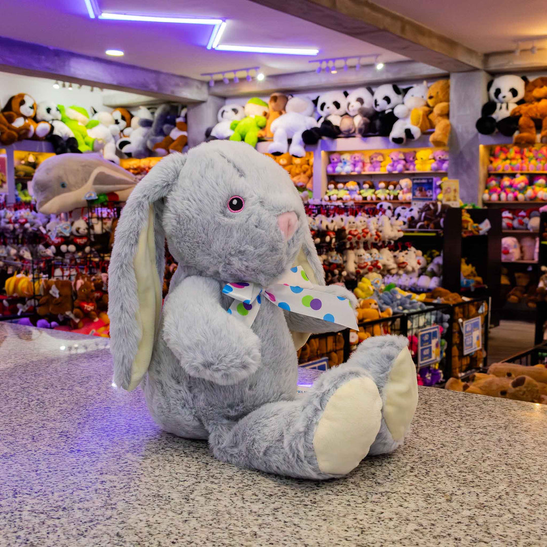 Set de 3 piezas Conejos de peluche Clásico 27 cm , conejos de peluche al mayoreo, para eventos y decoraciones