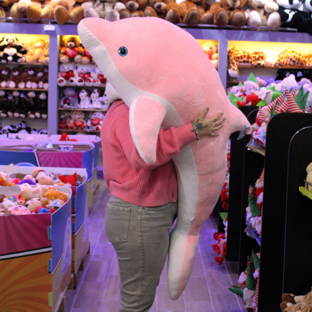 Delfín rosa de peluche gigante, ideal para mayoreo. Distribuidores y mayoristas. Peluches al mayoreo 
