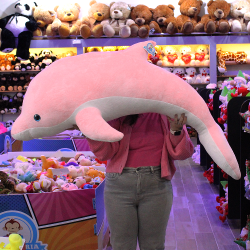 Delfín rosa de peluche gigante, ideal para mayoreo. Distribuidores y mayoristas. Peluches al mayoreo 