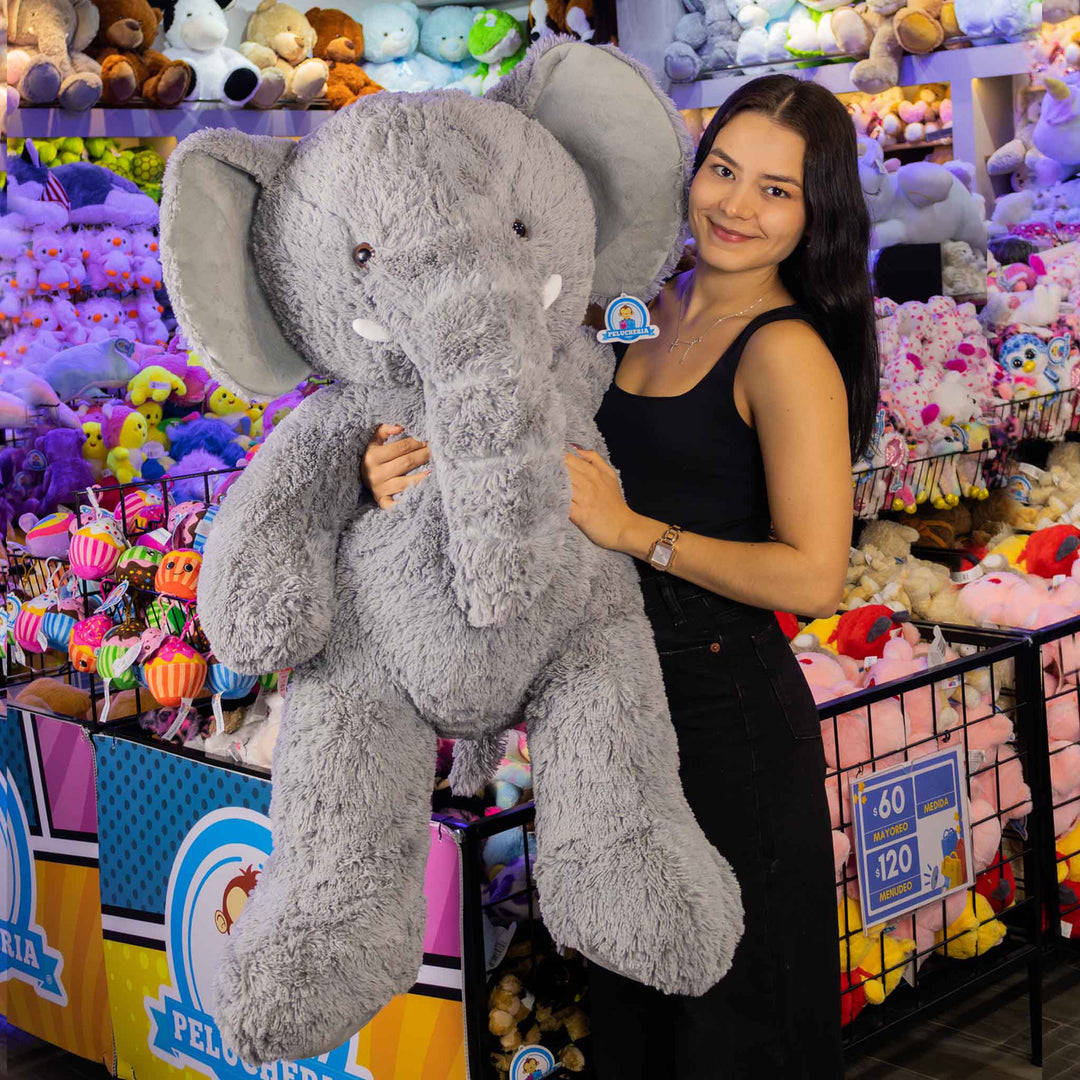 Elefante de peluche gigante super suave y abrazable. Ideal para regalar, para eventos, baby showers y fiestas. 