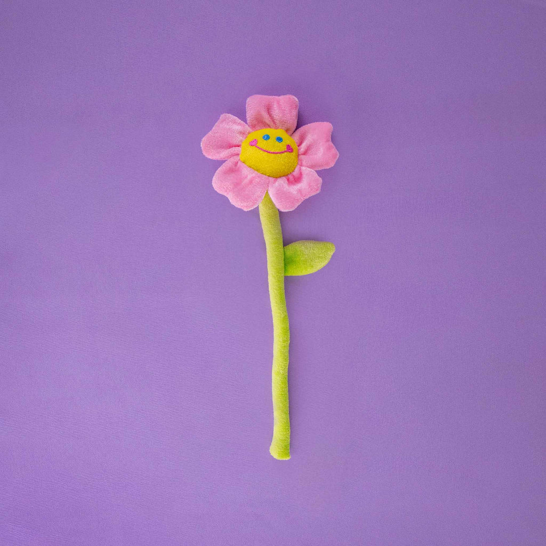 Flores de peluche perfectas para regalar en primavera, decorar eventos o coleccionar. Colores llamativos