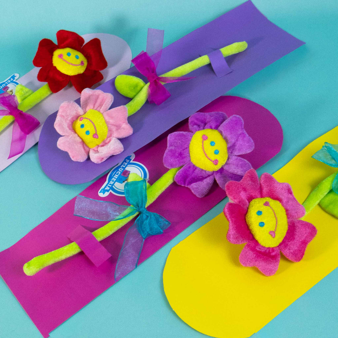 Flores de peluche perfectas para regalar en primavera, decorar eventos o coleccionar. Colores llamativos