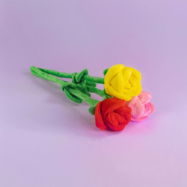 Flores de peluche perfectas para regalar en primavera, decorar eventos o coleccionar. Color llamativos
