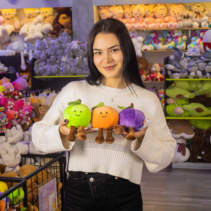 Frutas y comida de peluche al mayoreo. Colores surtidos con caritas felices 