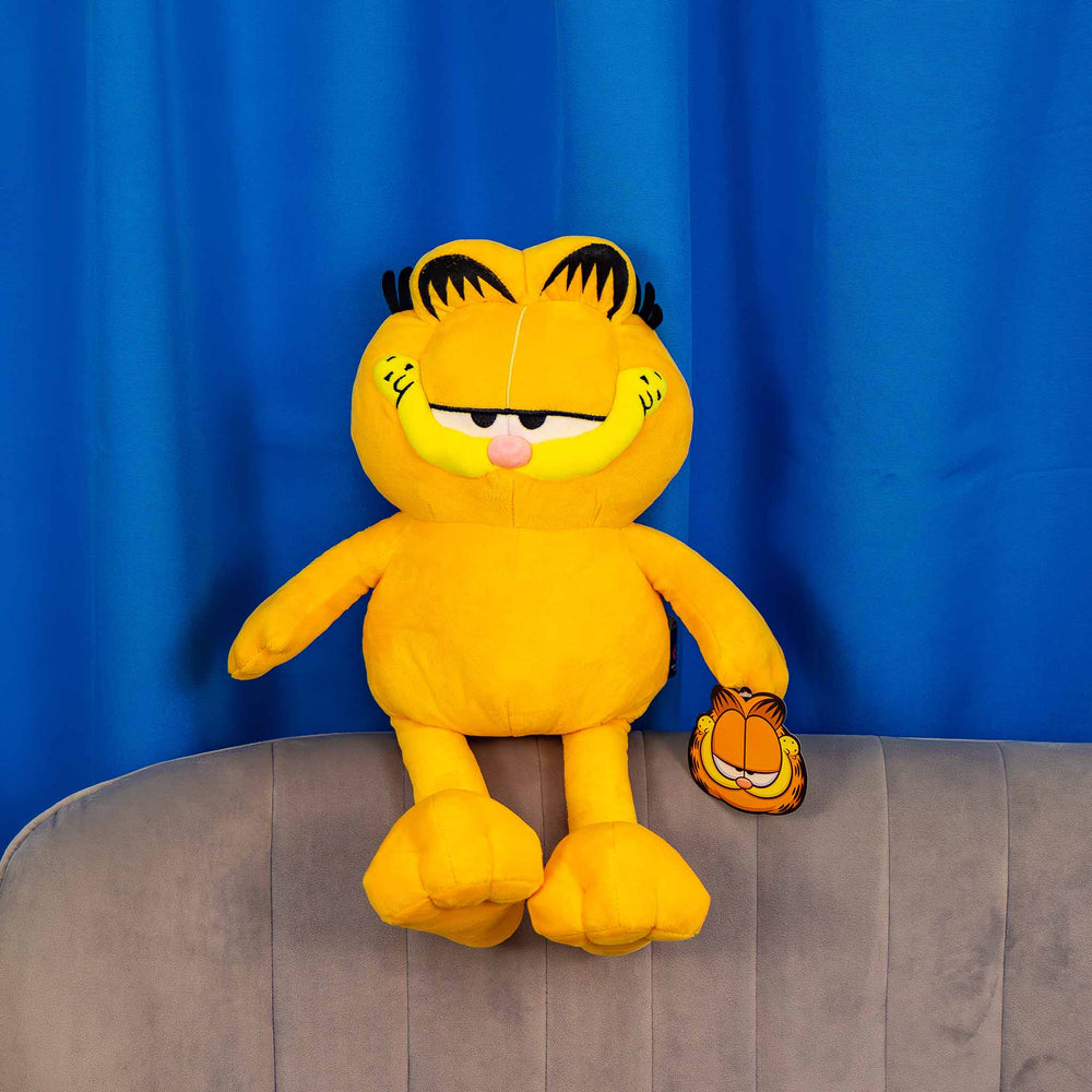 Garfield de peluche original. Peluches de licencias, color naranja con negro