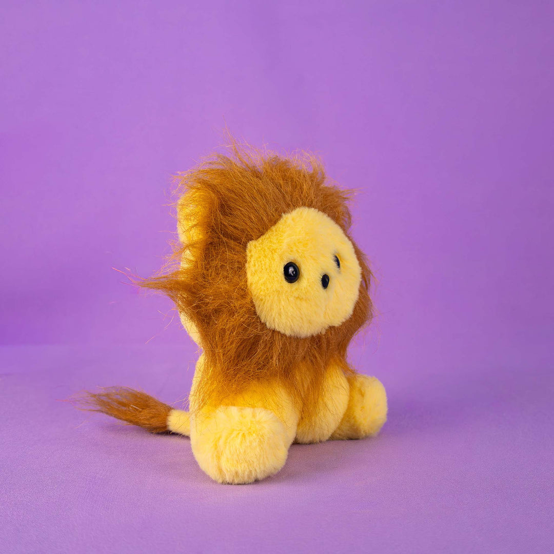 León de peluche, Peluches para baby showers, eventos y decoraciones. Tiendas de regalos y distribuidores 