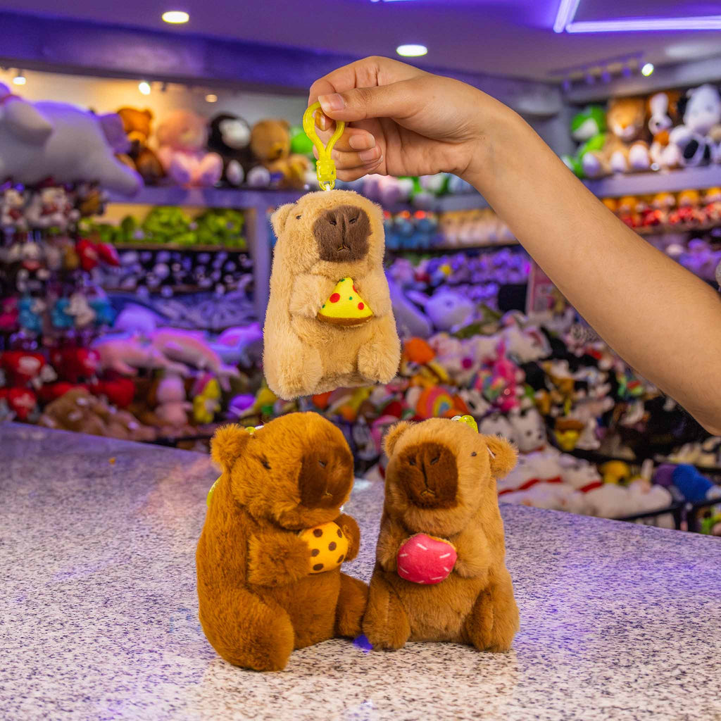 Llavero de peluche al mayoreo. ideal para tiendas de regalos y distribuidores. Peluches de capibaras