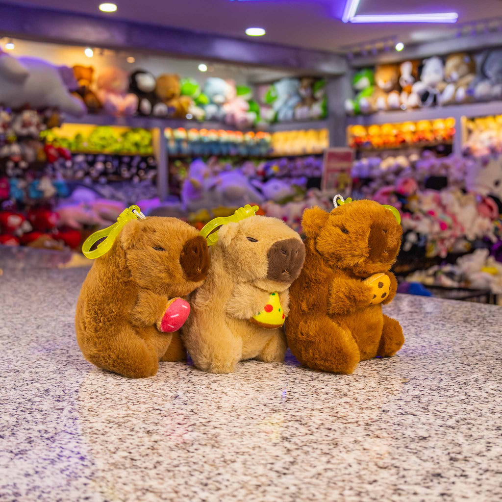 Llavero de peluche al mayoreo. ideal para tiendas de regalos y distribuidores. Peluches de capibaras