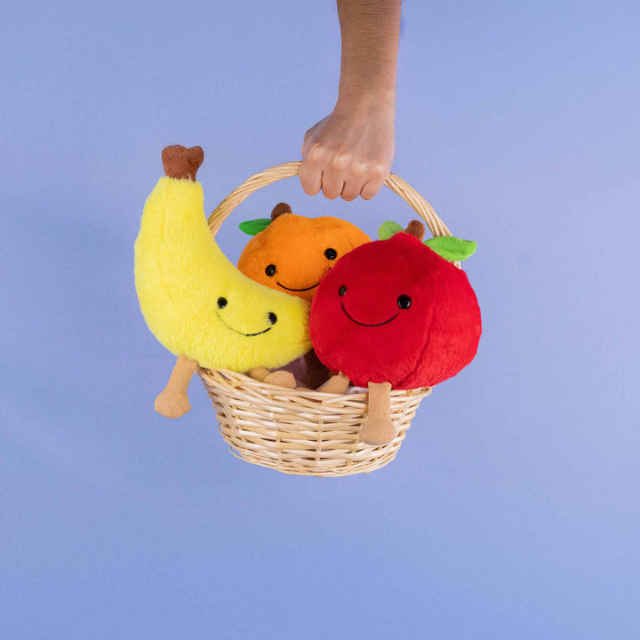 Manzana de peluche Appy 14 cm PIUINIKI. Peluche de manzana con cara feliz en color rojo