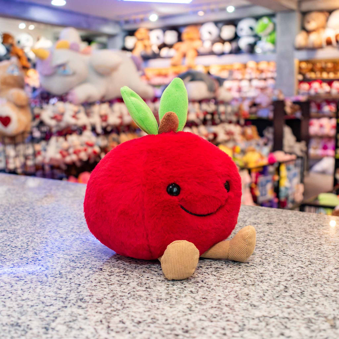 Manzana de peluche Appy 14 cm PIUINIKI. Peluche de manzana con cara feliz en color rojo