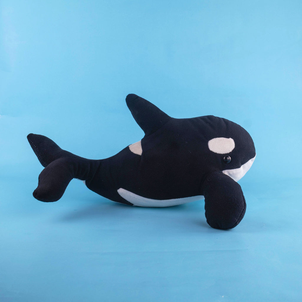 Orca de peluche al mayoreo, con detalles brillantes. Ideal para distribuidores. Variedad y materiales de calidad