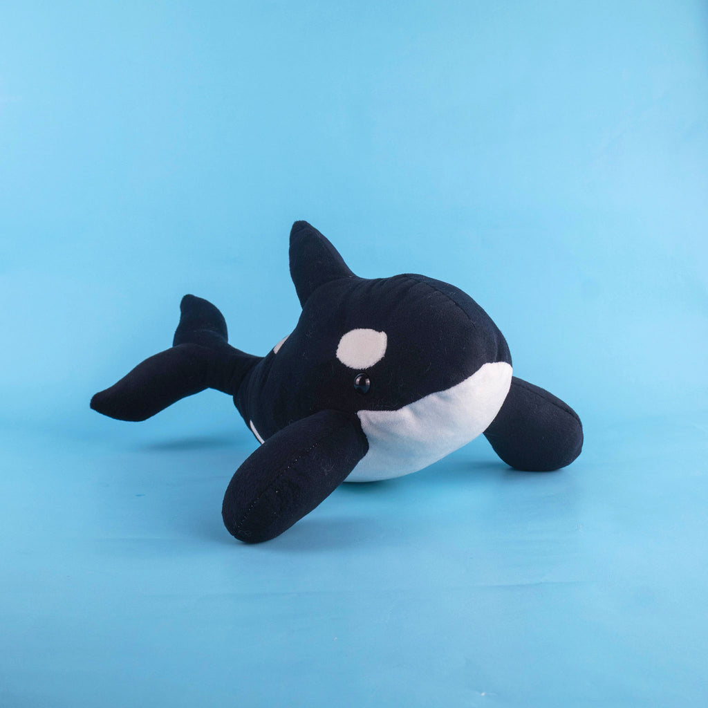 Orca de peluche al mayoreo, con detalles brillantes. Ideal para distribuidores. Variedad y materiales de calidad