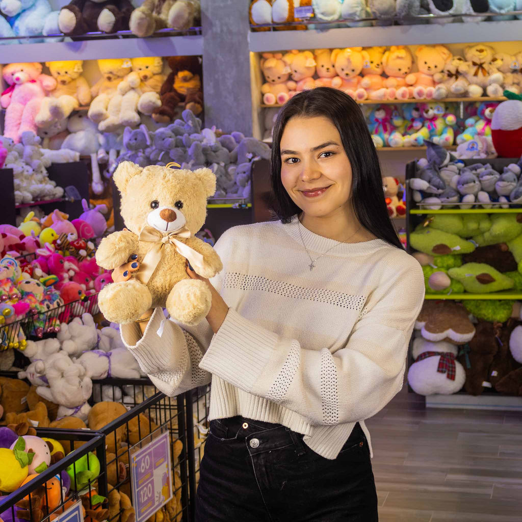 Oso de peluche color café perfecto para baby shower, decoración de eventos. Peluches al mayoreo