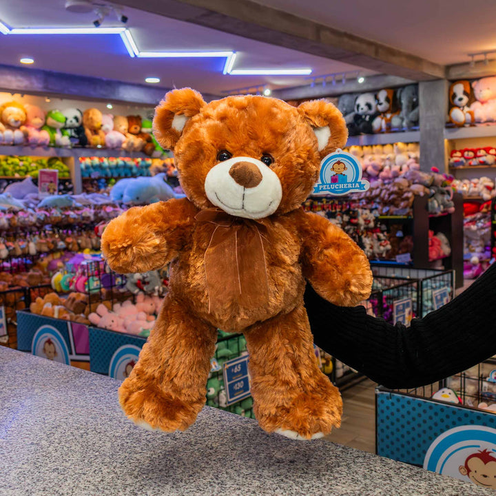 Oso de peluche super suave y abrazable. Ideal para regalar, para eventos, baby showers y fiestas. 