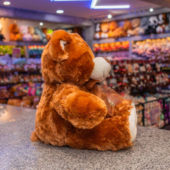 Oso de peluche super suave y abrazable. Ideal para regalar, para eventos, baby showers y fiestas. 