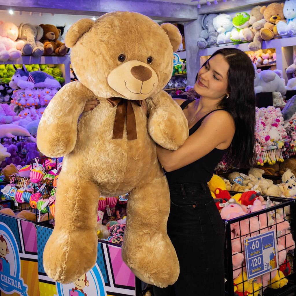 Oso de peluche gigante super suave y abrazable. Ideal para regalar, para eventos, baby showers y fiestas. 