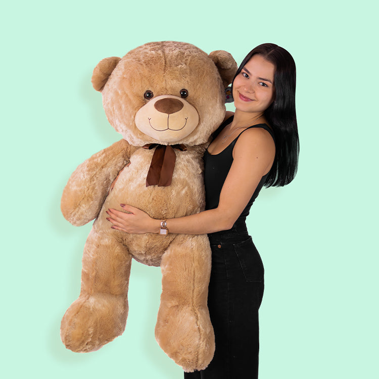 Oso de peluche gigante super suave y abrazable. Ideal para regalar, para eventos, baby showers y fiestas. 