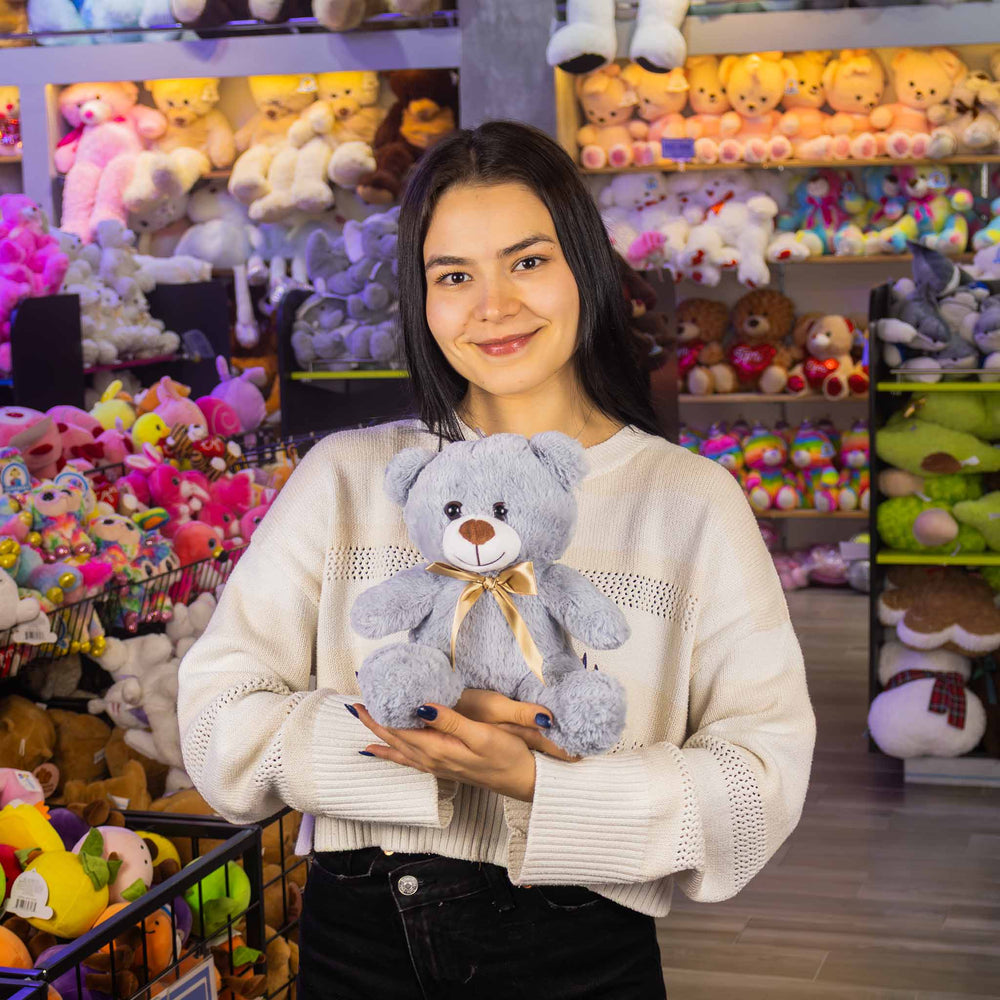 Oso de peluche gris abrazable, perfecto como regalo, decoraciones, eventos,  baby showers y fiestas. 