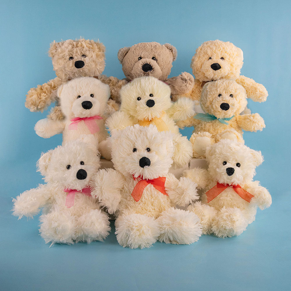 Oso de peluche color blanco suave y tierno, ideal como regalo especial
