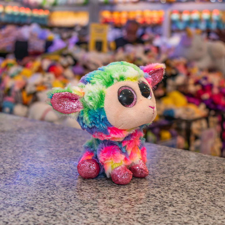 Borrego de peluche Tiedye Titi 15 cm  colores tiedye y ojos brillantes