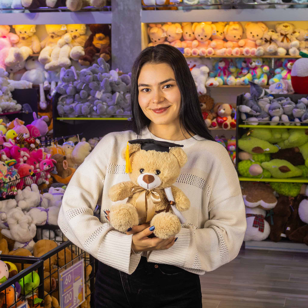 Oso de peluche para graduaciones. Compra ideal para negocios mayoristas y tiendas de regalos