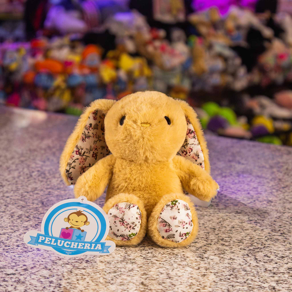 Llavero Conejo de peluche al mayoreo. ideal para tiendas de regalos y distribuidores