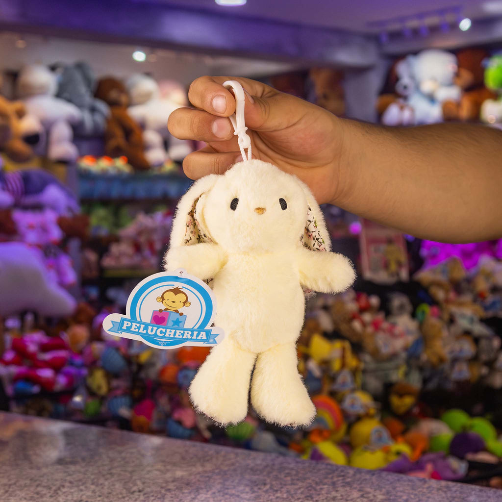 Llavero Conejo de peluche al mayoreo. ideal para tiendas de regalos y distribuidores
