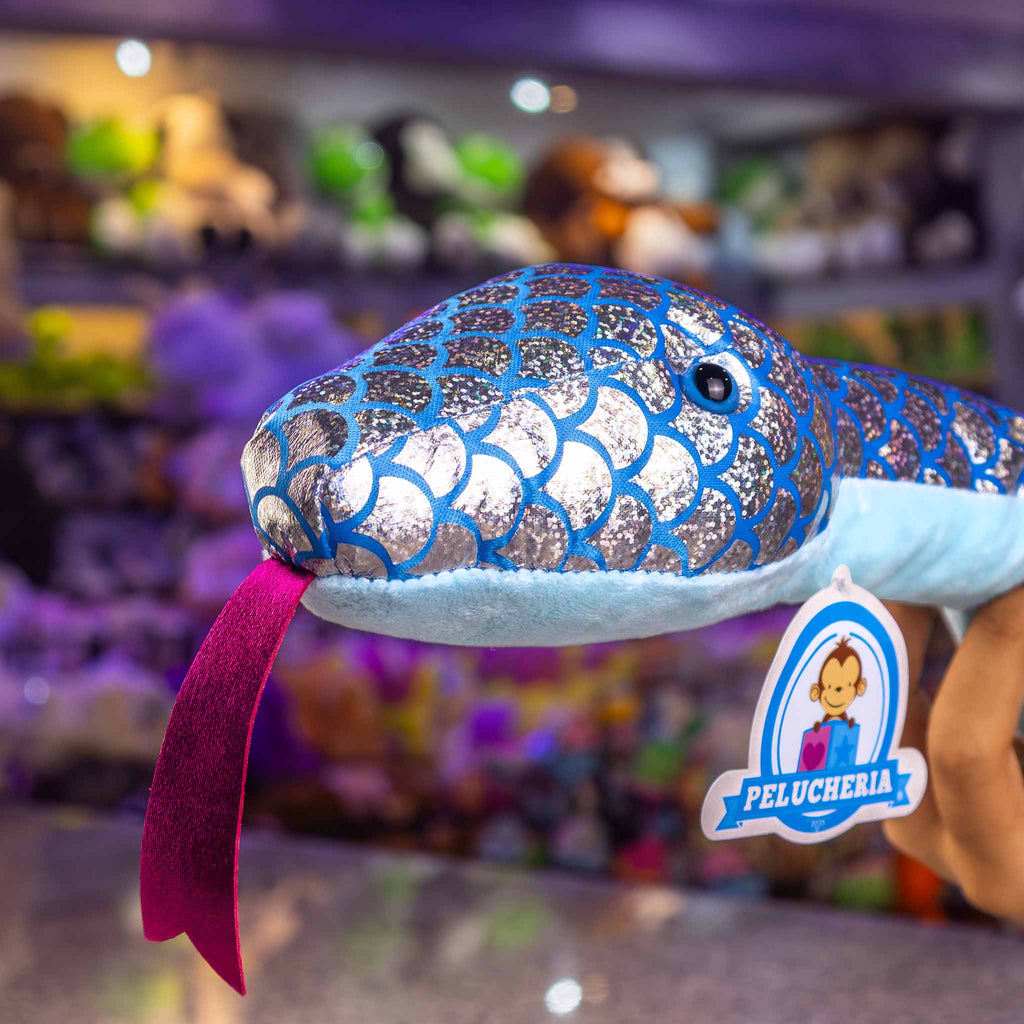 Peluche de serpiente grande. Ideal para los fanáticos de los animales terrestres  y para regalar. 