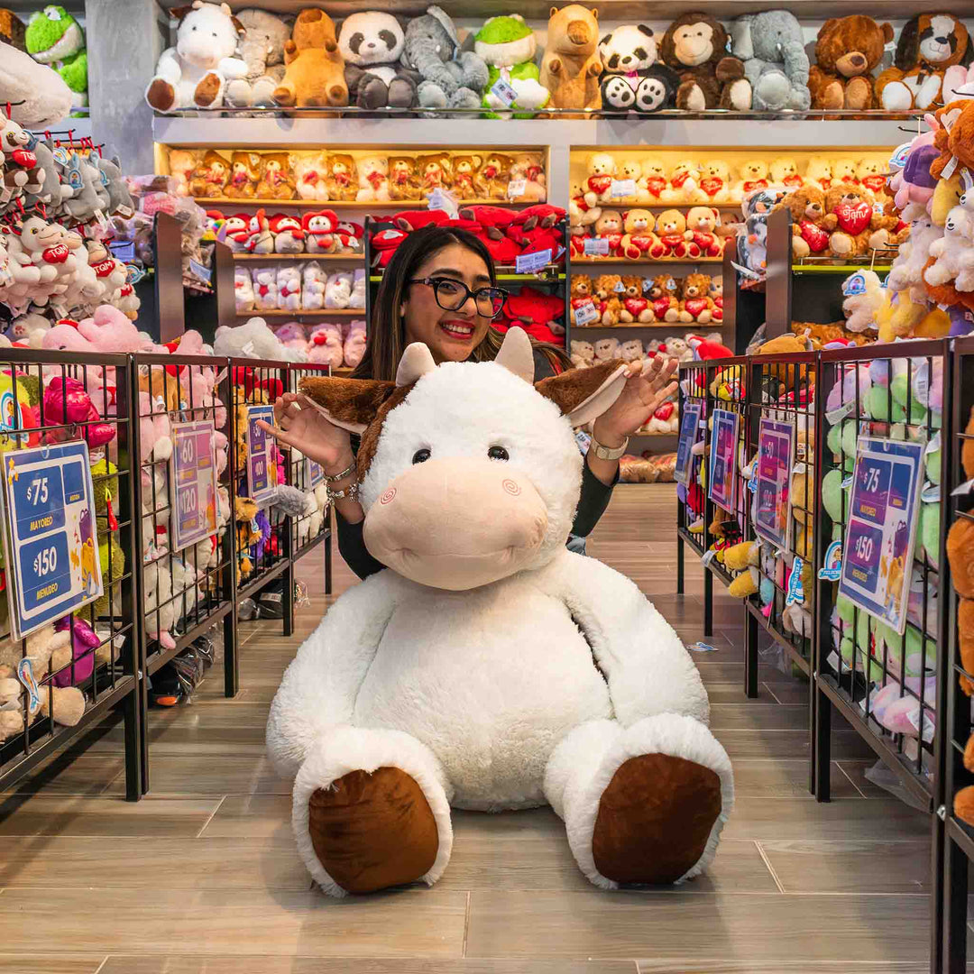 Vaca de peluche gigante 120 cm ideal para mayoristas y tiendas de regalo