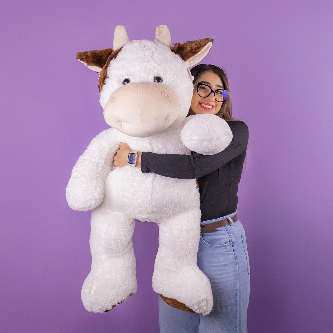 Vaca de peluche gigante 120 cm ideal para mayoristas y tiendas de regalo