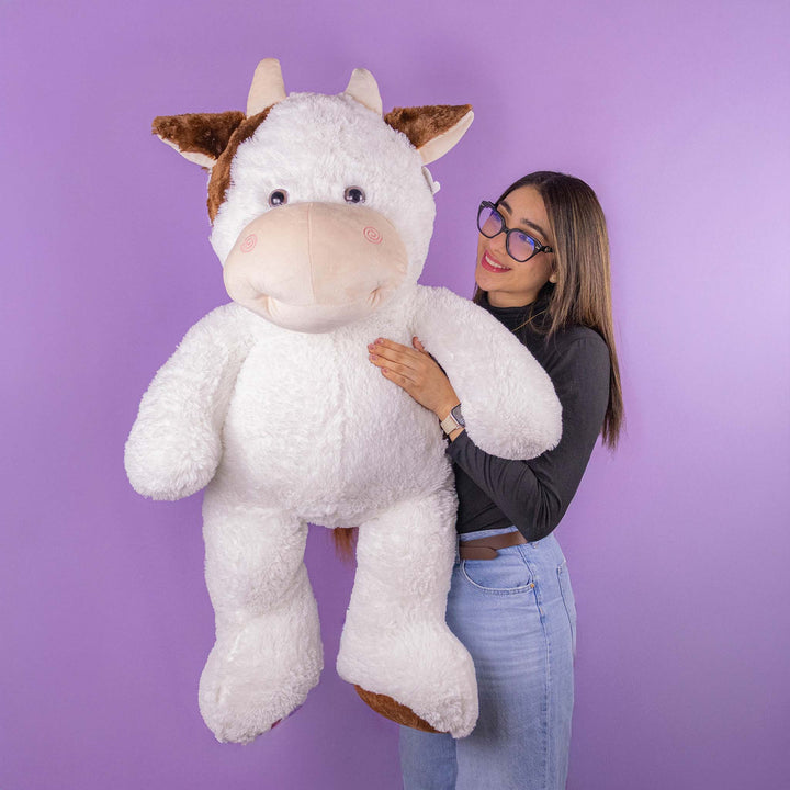Vaca de peluche gigante 120 cm ideal para mayoristas y tiendas de regalo