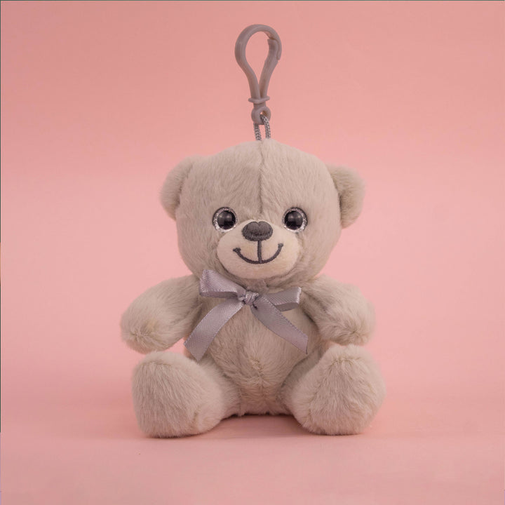 Set de 12 Piezas Llavero de peluche Osito Baby 12 cm - Pelucheria
colores café, gris, rosa y azul. Llaveros de peluche coleccionables