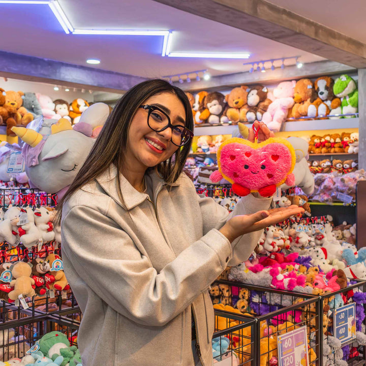 Llavero de peluche para San Valentín en color rosa y rojo. Peluches de novedad 
