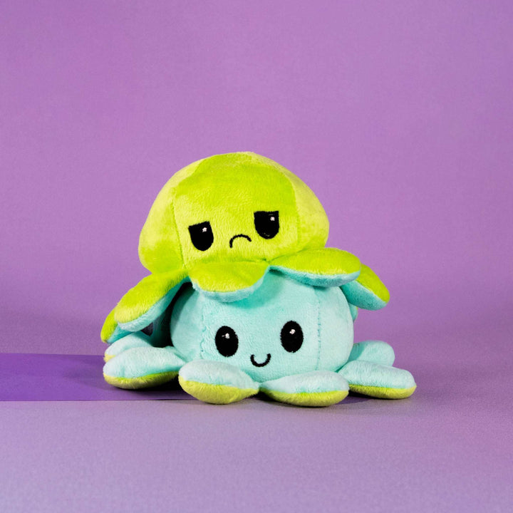 Pulpos de peluche reversibles en colores surtidos. Peluches de novedad y de moda
