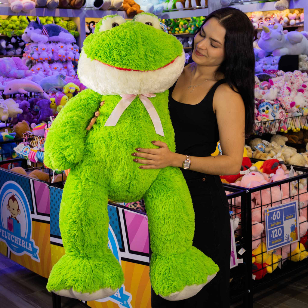 Rana de peluche gigante super suave y abrazable. Ideal para regalar, para eventos, baby showers y fiestas. 