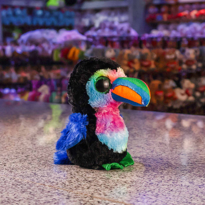 Tucán de peluche Titi 15 cm. Detalles brillantes como colores y ojos. 