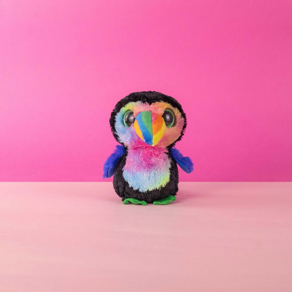 Tucán de peluche Titi 15 cm. Detalles brillantes como colores y ojos. 