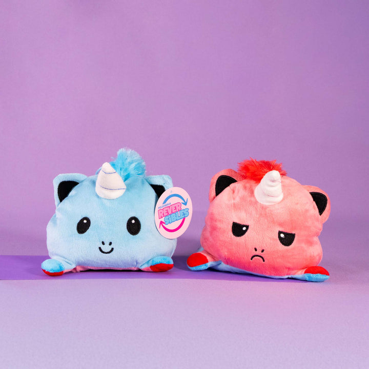 unicornios de peluche reversibles en colores surtidos. Peluches de novedad y de moda