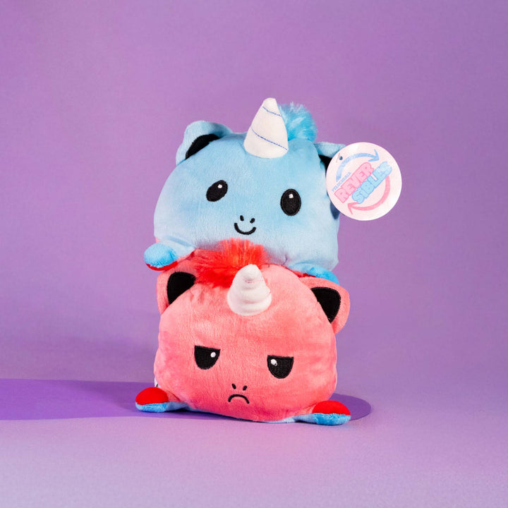 unicornios de peluche reversibles en colores surtidos. Peluches de novedad y de moda