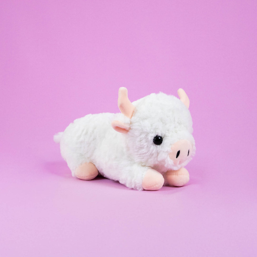 Vacas de peluche al mayoreo, colores café y blanco. Perfectas para regalar, decorar o vender.