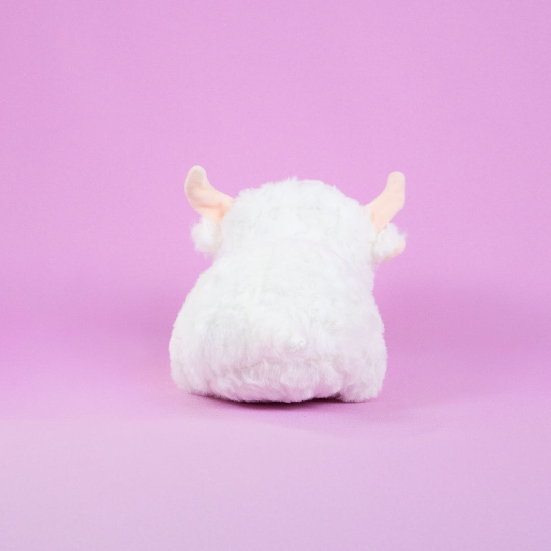 Vacas de peluche al mayoreo, colores café y blanco. Perfectas para regalar, decorar o vender.