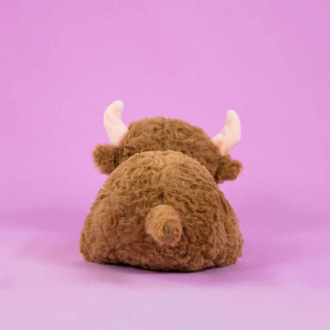 Vacas de peluche al mayoreo, colores café y blanco. Perfectas para regalar, decorar o vender.