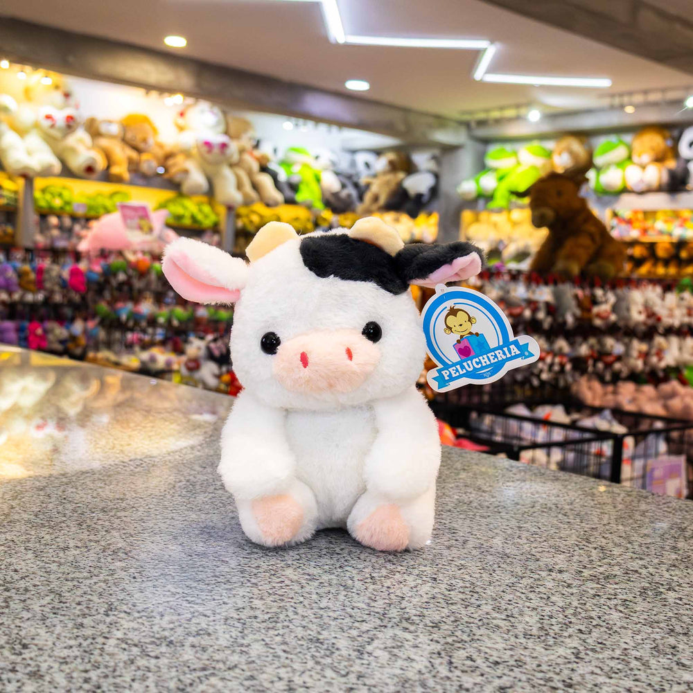 Vacas de peluche al mayoreo, colores negro y blanco. Perfectas para regalar, decorar o vender.