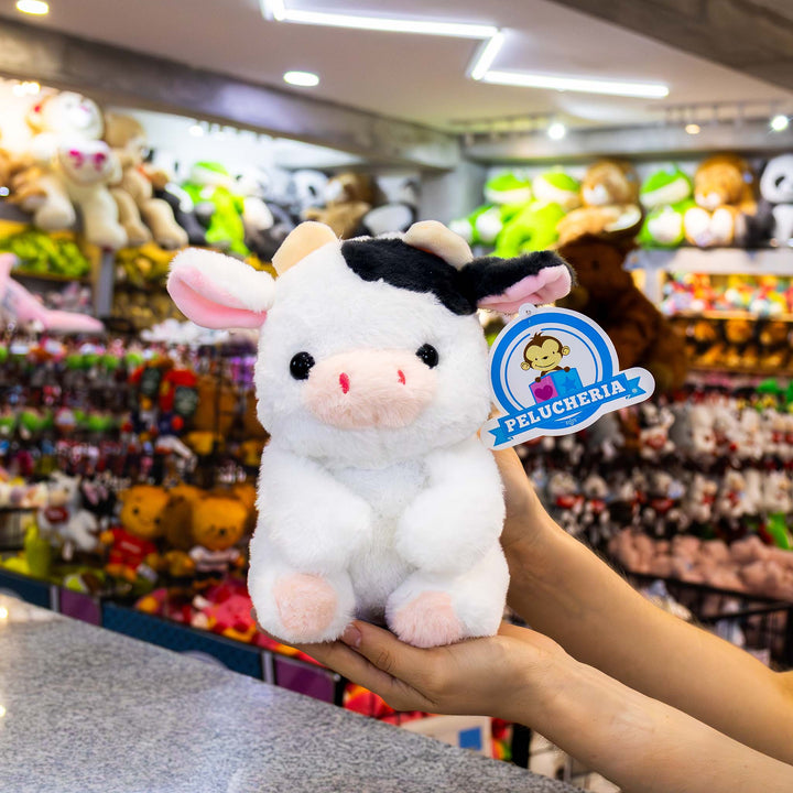 Vacas de peluche al mayoreo, colores negro y blanco. Perfectas para regalar, decorar o vender.