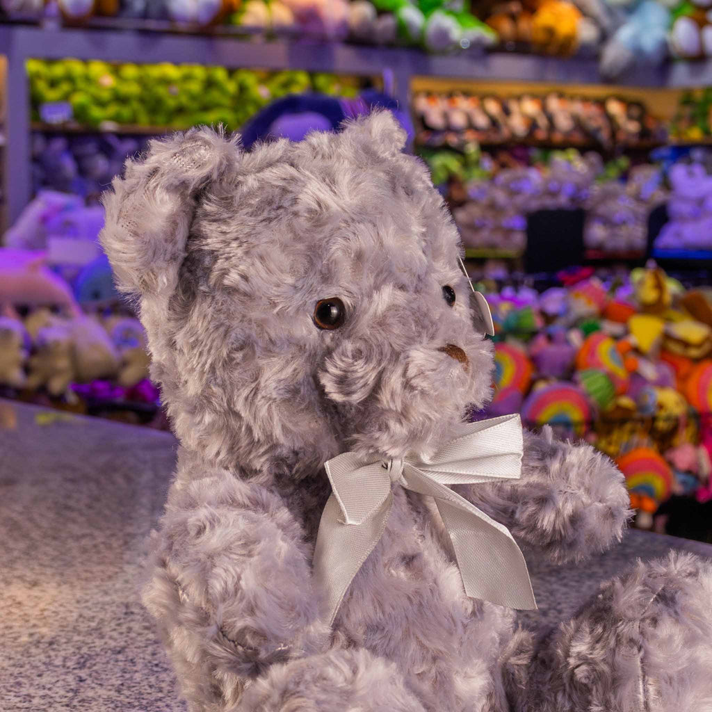 Oso de peluche gris, variedad de modelos, ideales para tiendas de regalos