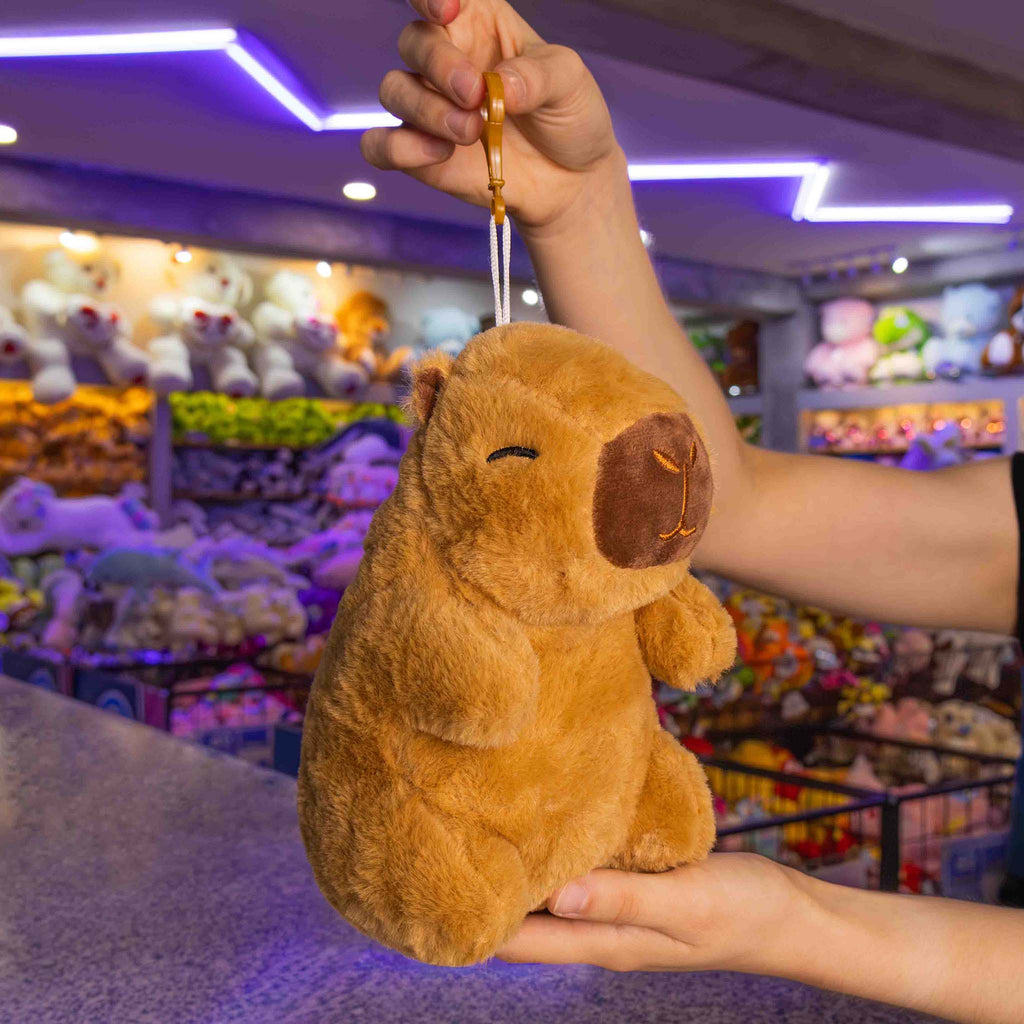 Capibara de peluche color café, perfecta para regalar a niños y niñas 